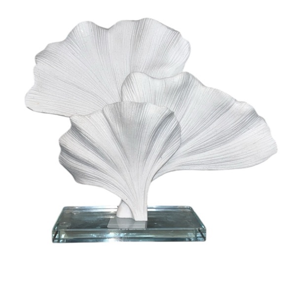 Cyan Design Pleasant Palm Sculpture in a white finish and clear base